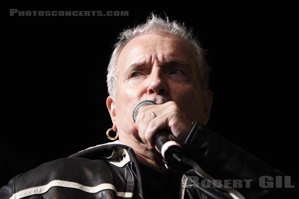 BERNARD LAVILLIERS - 2006-04-02 - PARIS - Place de la Republique - 